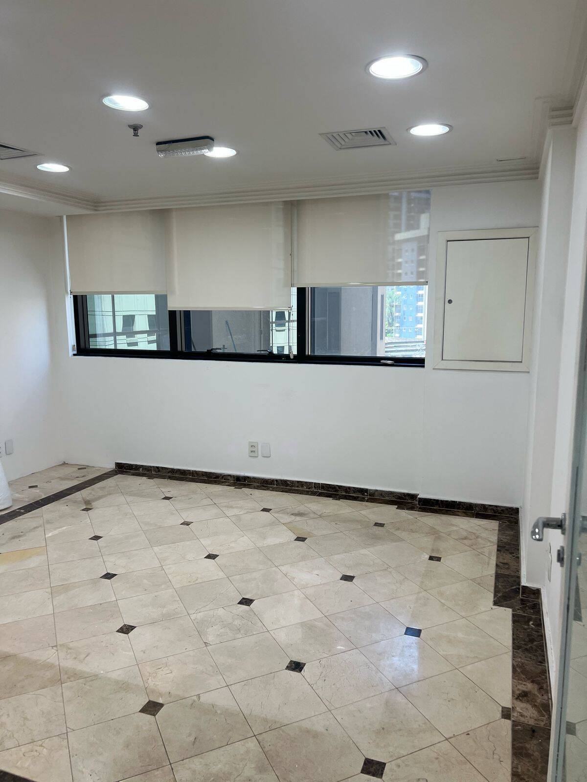 #1609 - Sala para Venda em São Paulo - SP