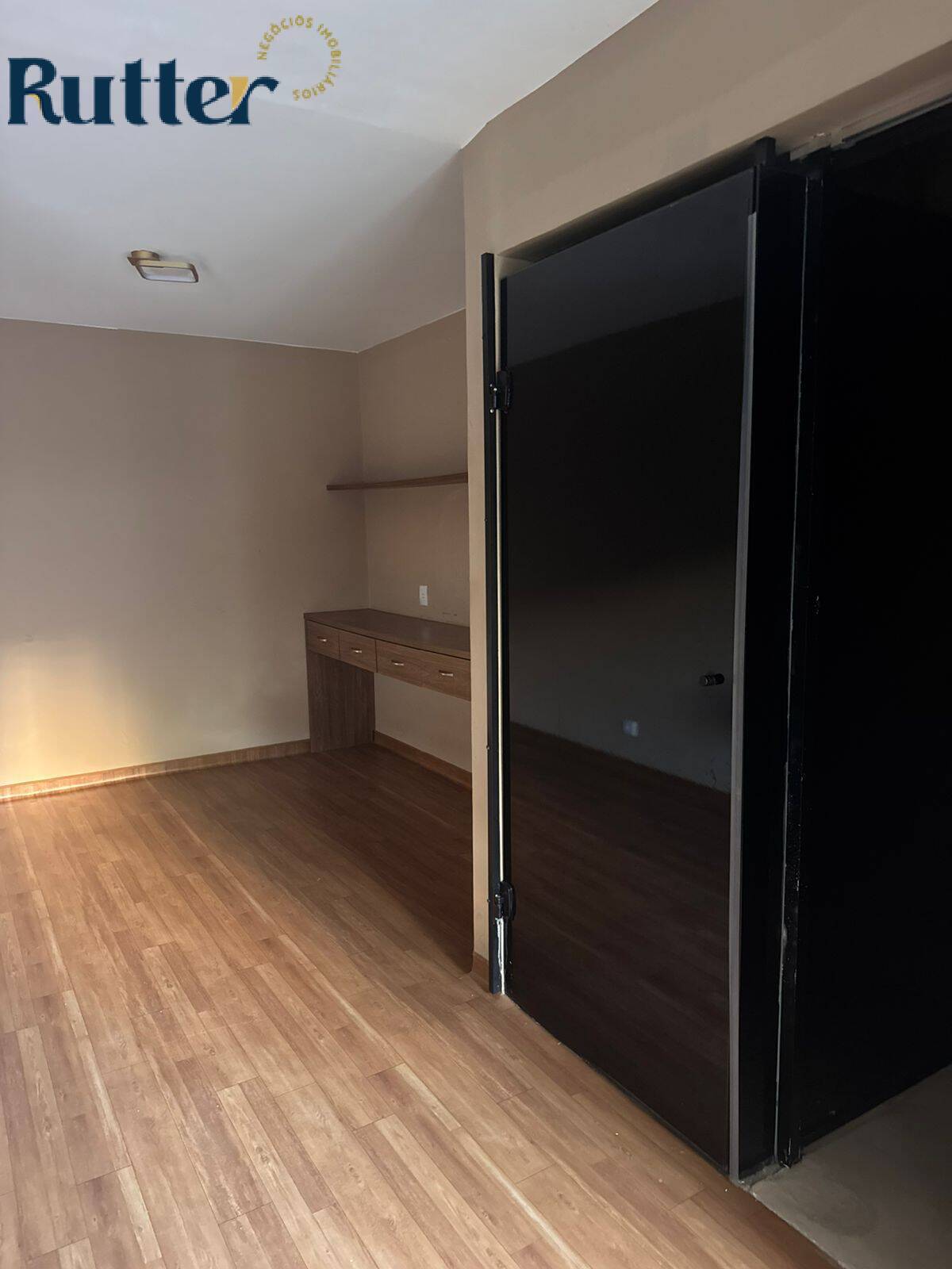 Casa à venda e aluguel com 5 quartos, 500m² - Foto 8