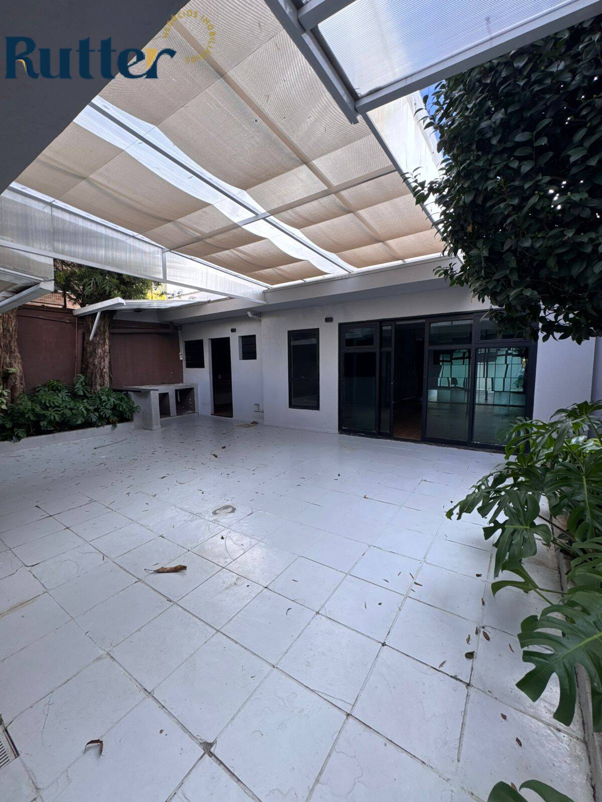 Casa à venda e aluguel com 5 quartos, 500m² - Foto 12
