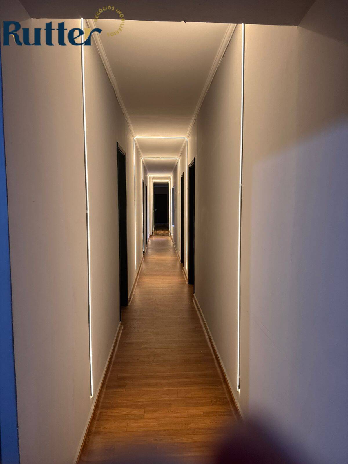 Casa à venda e aluguel com 5 quartos, 500m² - Foto 18