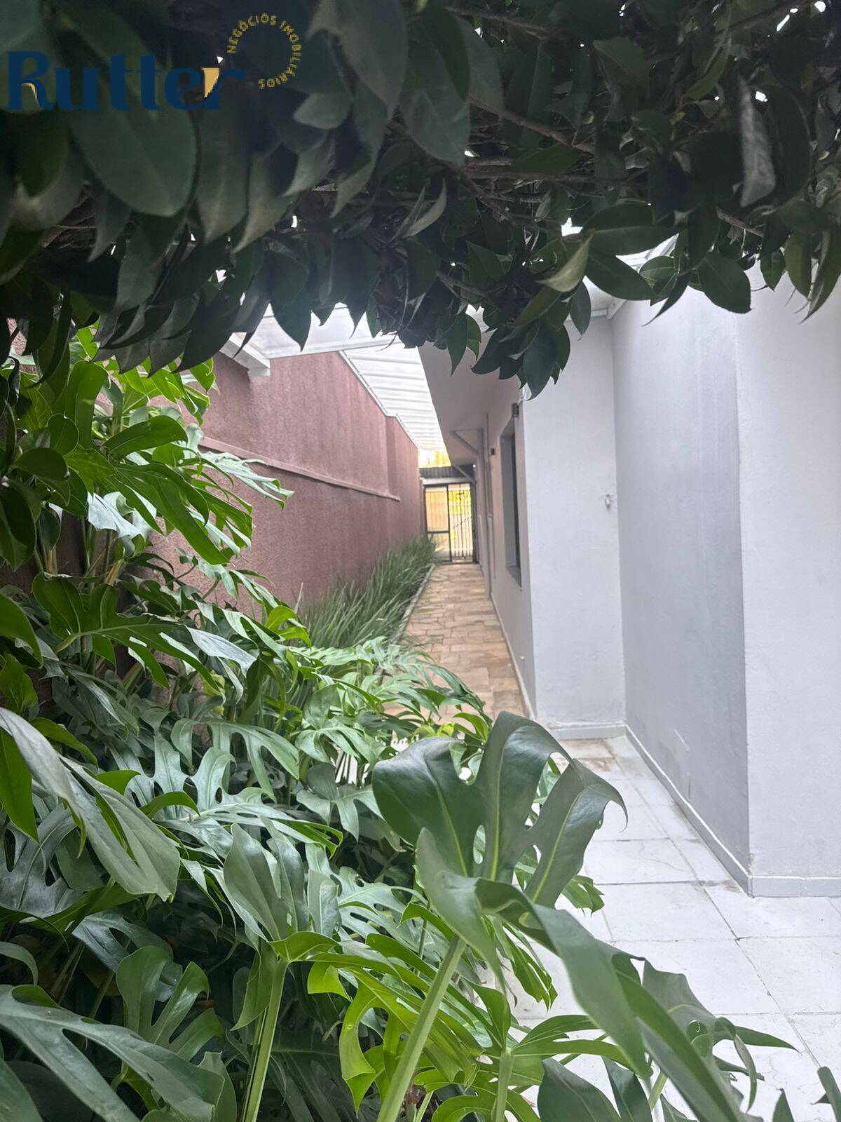 Casa à venda e aluguel com 5 quartos, 500m² - Foto 19