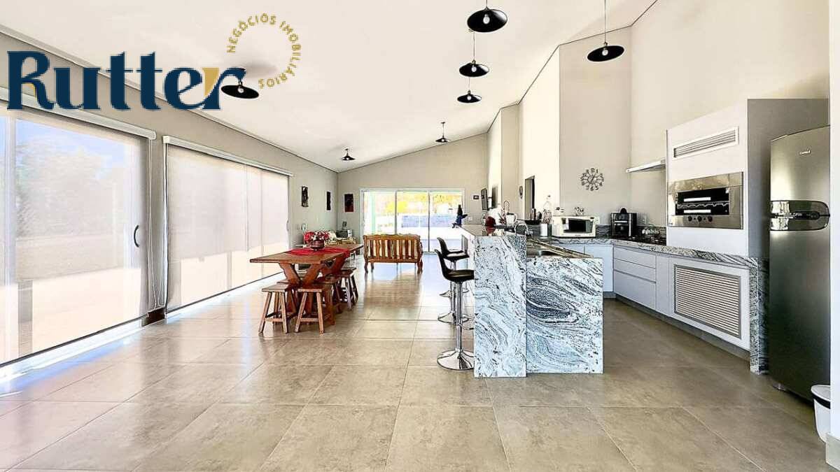 Casa, 4 quartos, 1055 m² - Foto 25